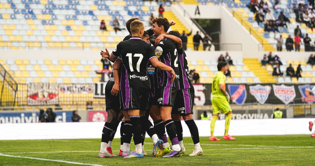 Colo Colo Sufre Derrota Ante Real Valladolid en Amistoso del Centenario