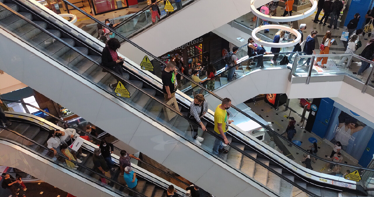 Comercio Minorista Metropolitano Muestra Leve Recuperación en el Primer Semestre