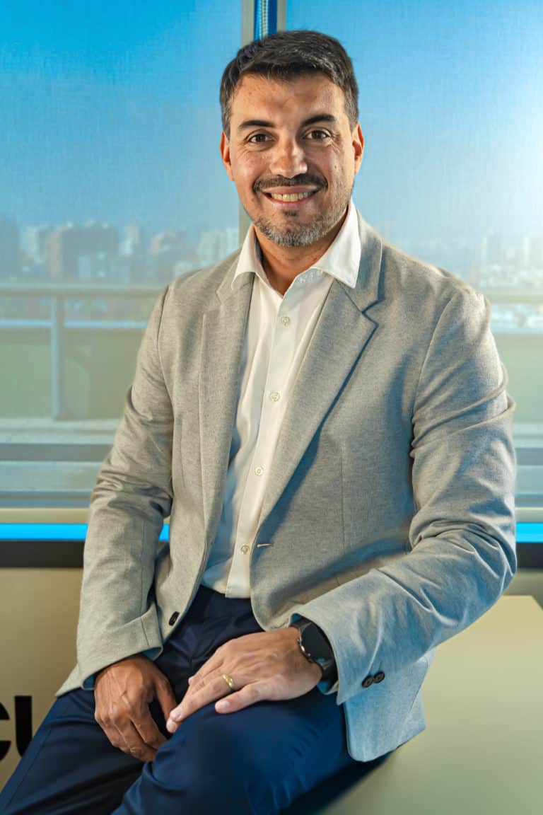 Cómo la IA está transformando vidas: Construyendo confianza en la era de la tecnología