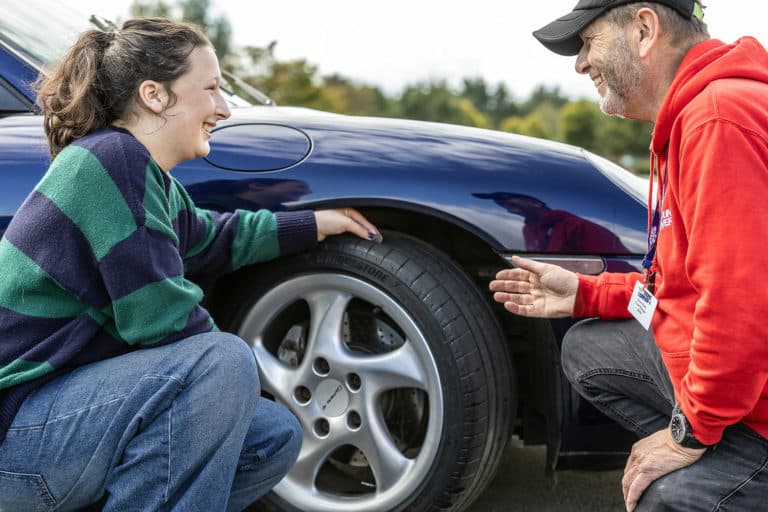 Cómo los neumáticos en buen estado pueden salvar vidas en la carretera