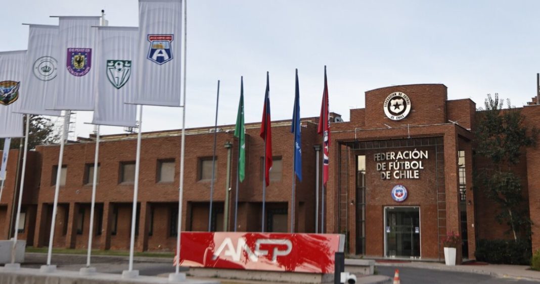 Cuestionan a ANFP por millones de dólares de Conmebol destinados a la Federación Chilena