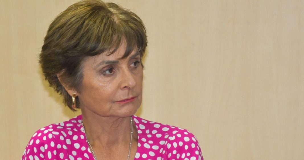 Daza Defiende a Matthei: