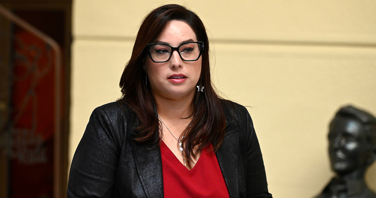 Diputada Arce Denuncia Discriminación de Género en Incidente con Subsecretario de Educación