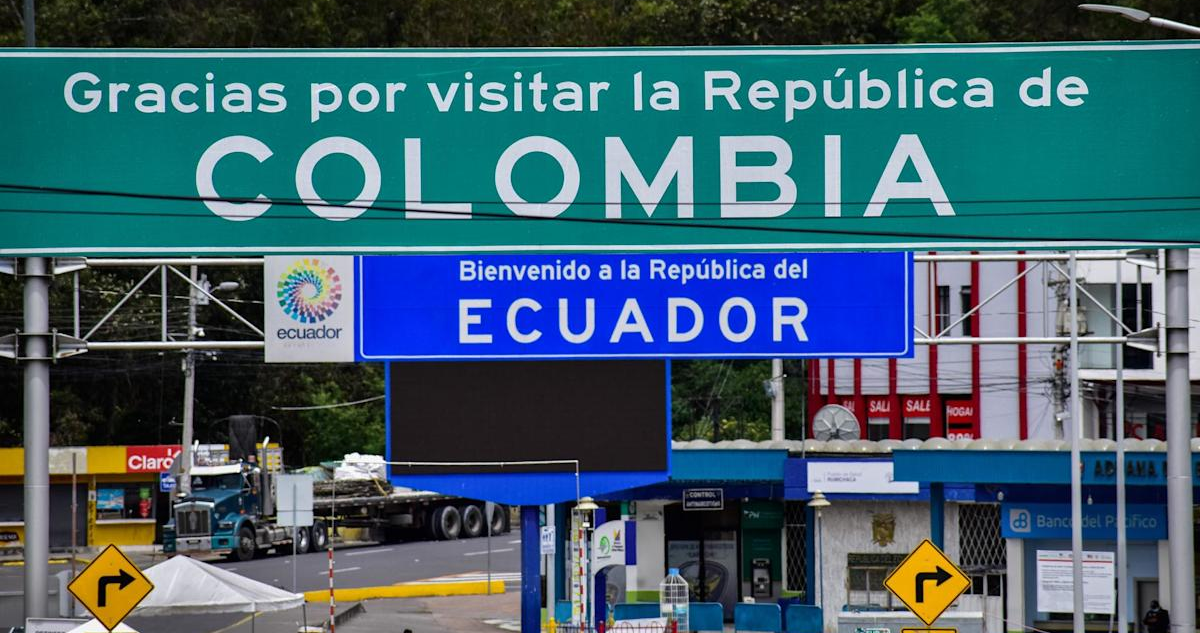 Ecuador Repatría a Más de 800 Reclusos Colombianos en Operativo Fronterizo