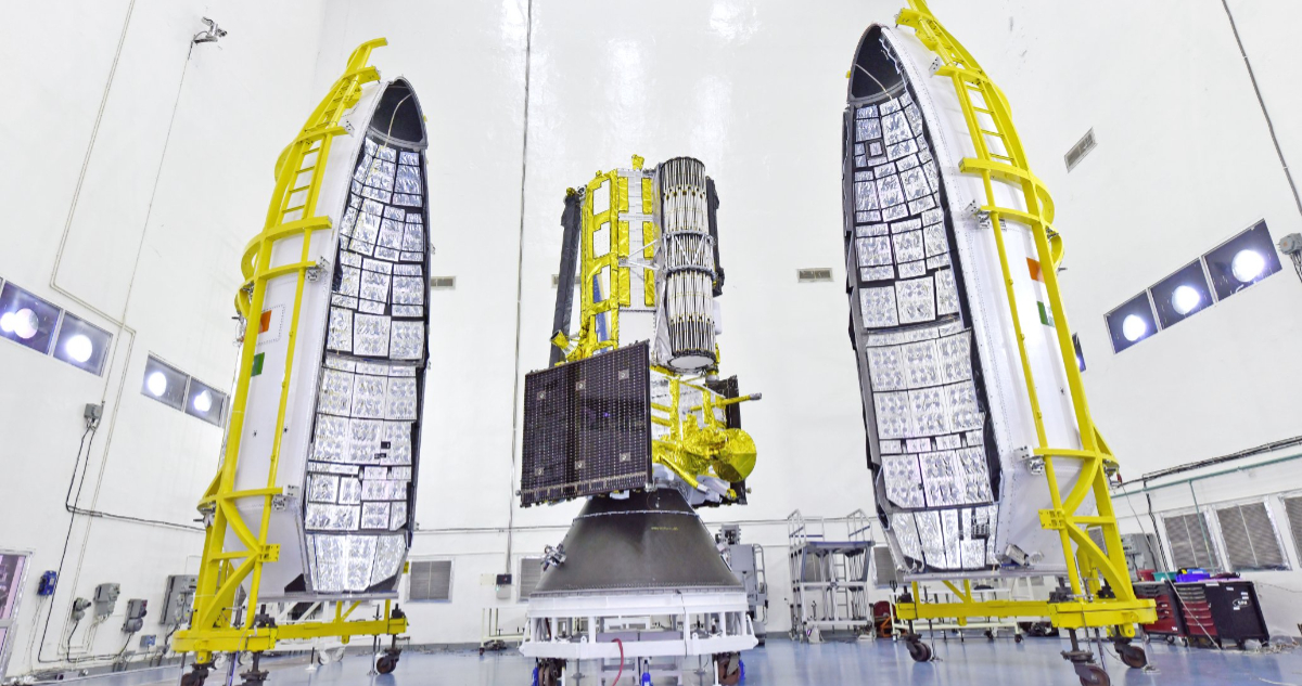 El Ojo Espacial de la NASA y la India: Vigilando la Tierra con Tecnología de Vanguardia