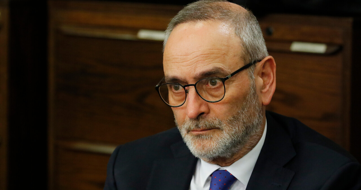 Escándalo en la Fundación Local: Gobernador Saffirio advierte que es solo