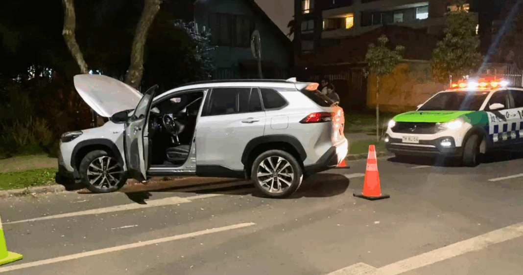 Escolares Detenidos por Violento Portonazo a Adulto Mayor en La Reina