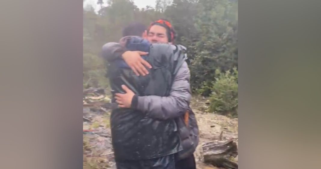 Estudiante Perdido en Parque Chileno Logra Cruzar Bosque Completo y Llegar a Salvo
