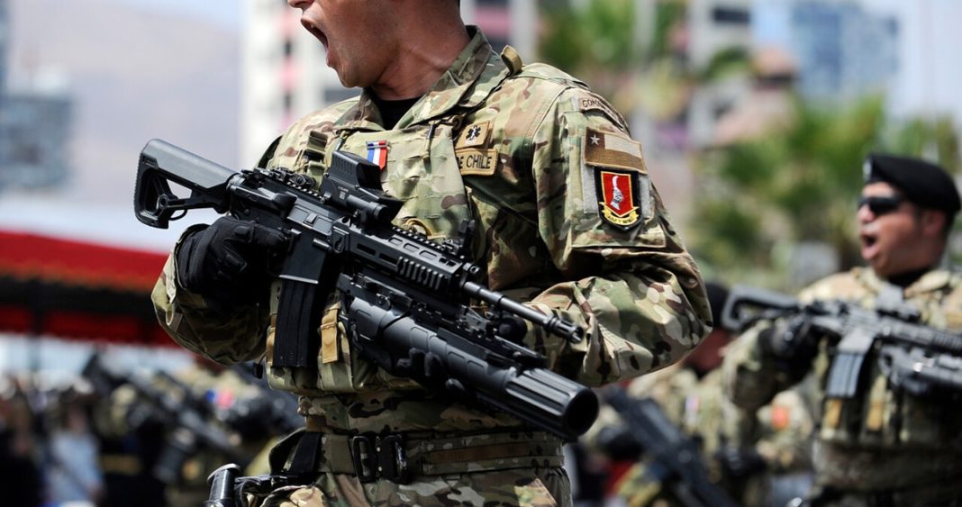Expulsado del Ejército por denunciar corrupción: El caso del hijo del excomandante Fuente-Alba