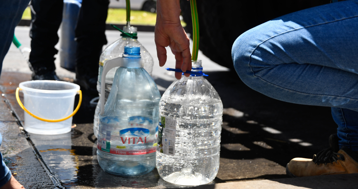 Familias de Río Bueno se quedan sin agua: Empresa a cargo renuncia al servicio