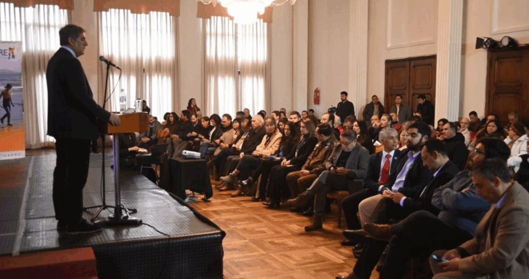 Gobernador de Osorno presenta plan de seguridad ante autoridades