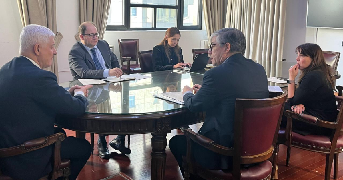 Gobierno Unifica Esfuerzos Contra Evasión Fiscal y Crimen Organizado