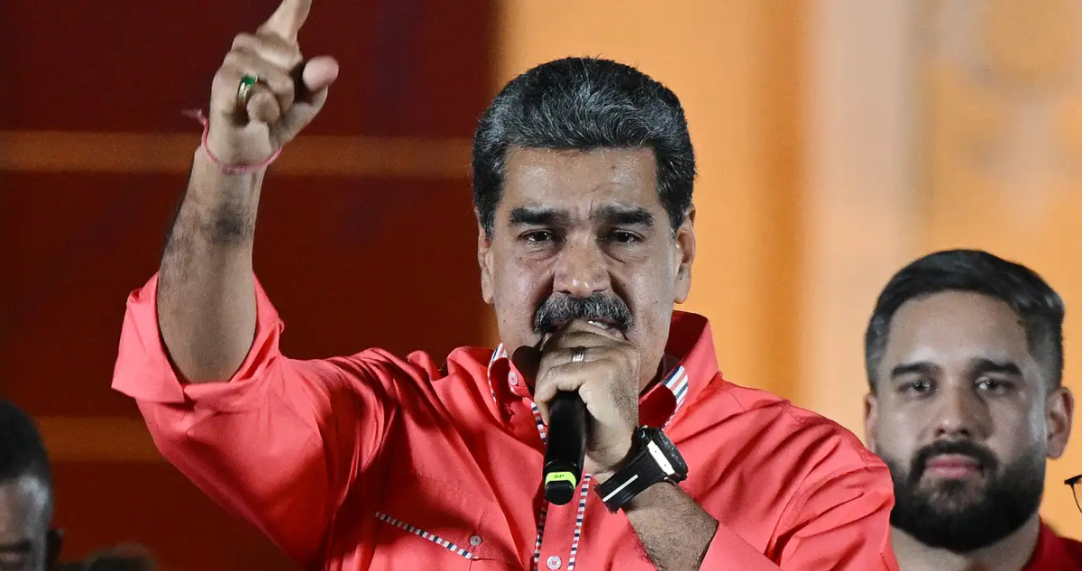 Gobierno de Venezuela Acusado de Vínculos con Grupo Terrorista