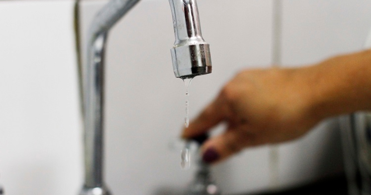 Gorbea: Vecinos esperan más de 9 años por agua potable y alcantarillado