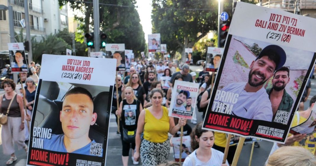 Hamás Acepta Liberar a 10 Rehenes en Medio de Negociaciones de Tregua con Israel