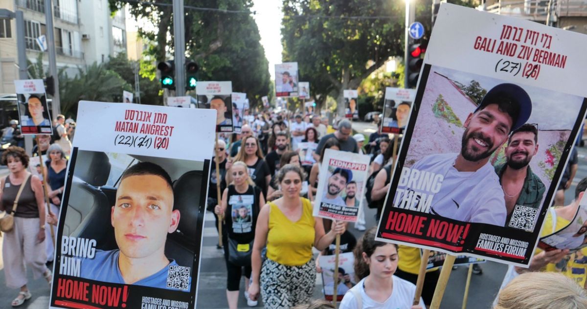 Hamás Acepta Liberar a 10 Rehenes en Medio de Negociaciones de Tregua con Israel