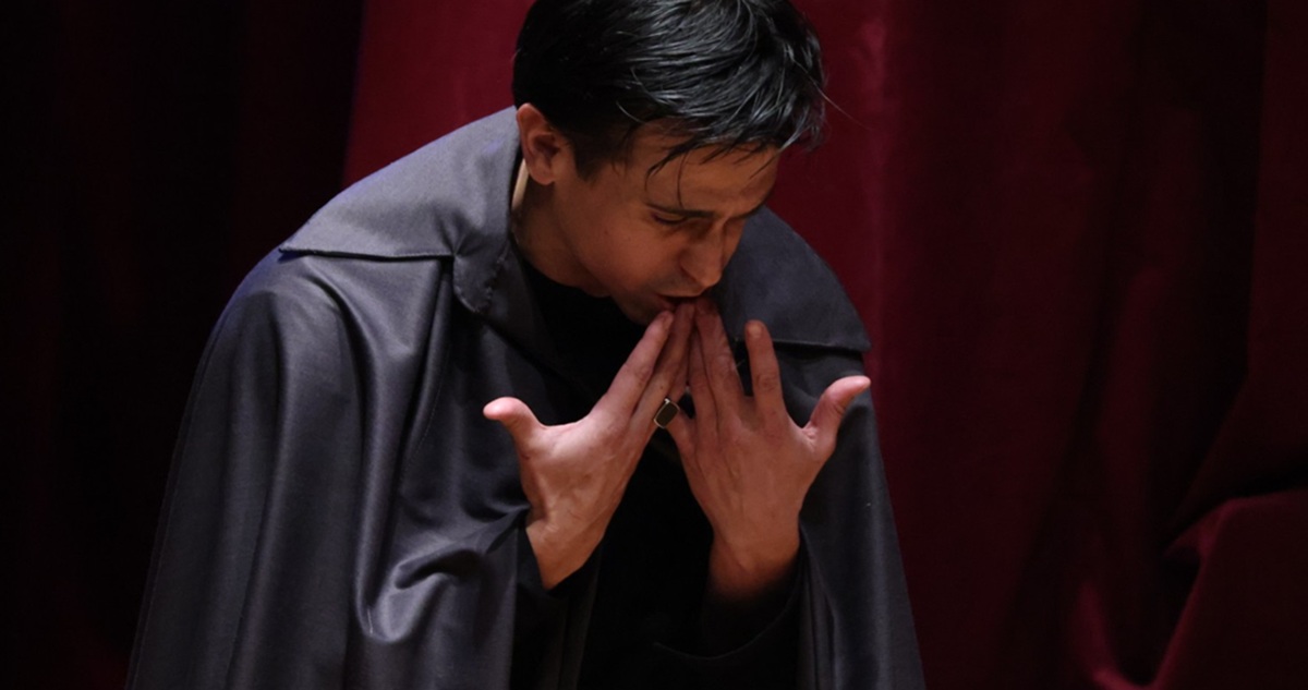 Hamlet: Cuando la Tragedia se Vuelve Espejo de la Sociedad