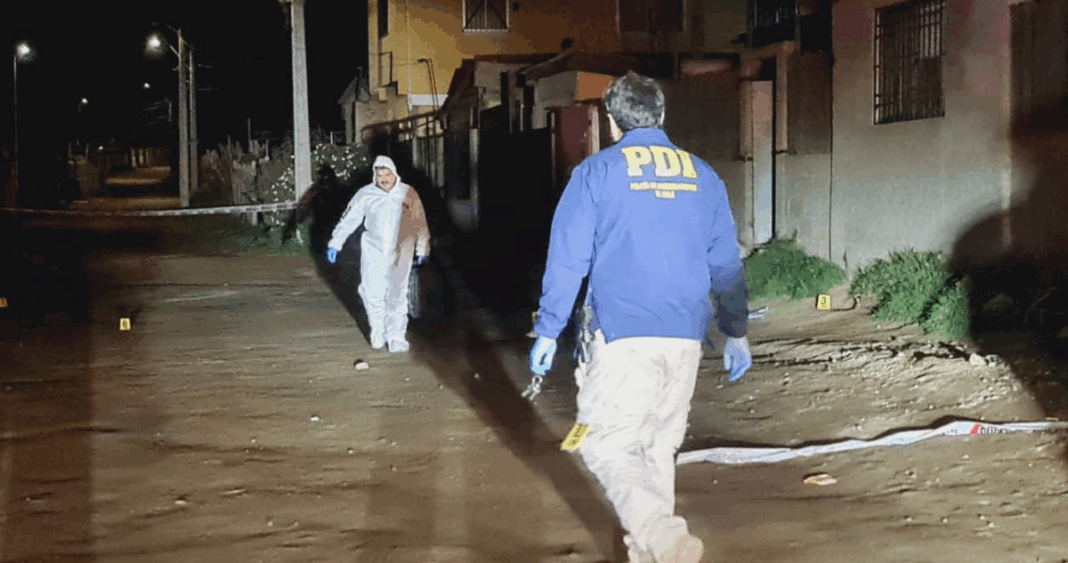Hombre defiende su hogar de intrusos armados: un muerto y un herido en Puchuncaví