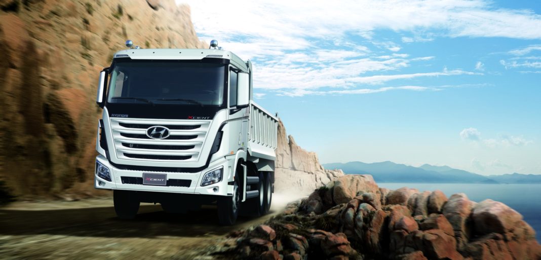 Hyundai Xcient GT Faena 6x4: Potencia, Versatilidad y Oportunidad Única para la Industria