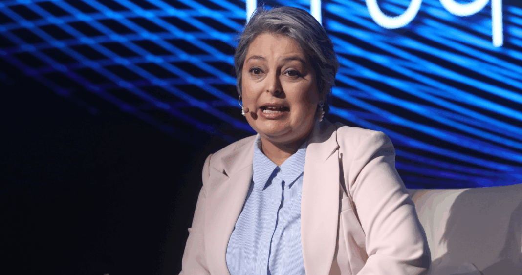 Jara Reafirma su Autonomía y Rechaza Voces que Hablan en su Nombre