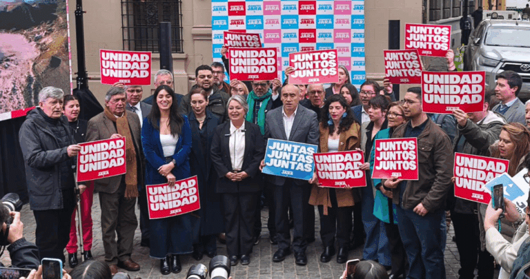 Jeannette Jara Presenta su Equipo de Campaña Presidencial: Un Enfoque Estratégico y Diverso