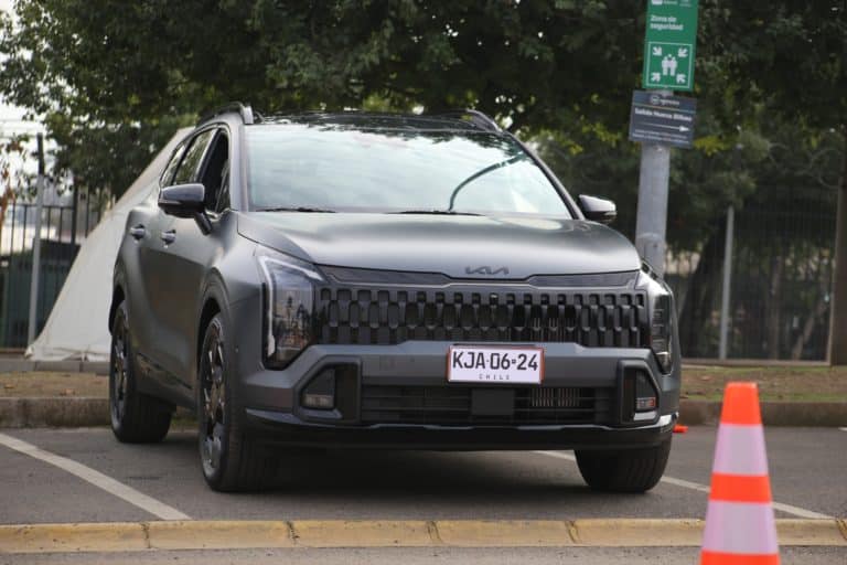 Kia Chile Lanza el Desafío Kia: Una Experiencia Única para la Prensa Automotriz
