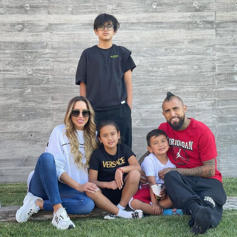 La Millonaria Pensión de Arturo Vidal: Cómo Mantiene el Bienestar de sus Hijos con Marité Matus