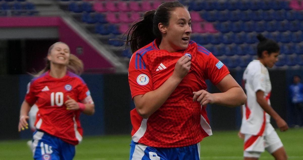 La Roja Femenina Arrasa en su Debut en la Copa América: Goleada Histórica ante Perú
