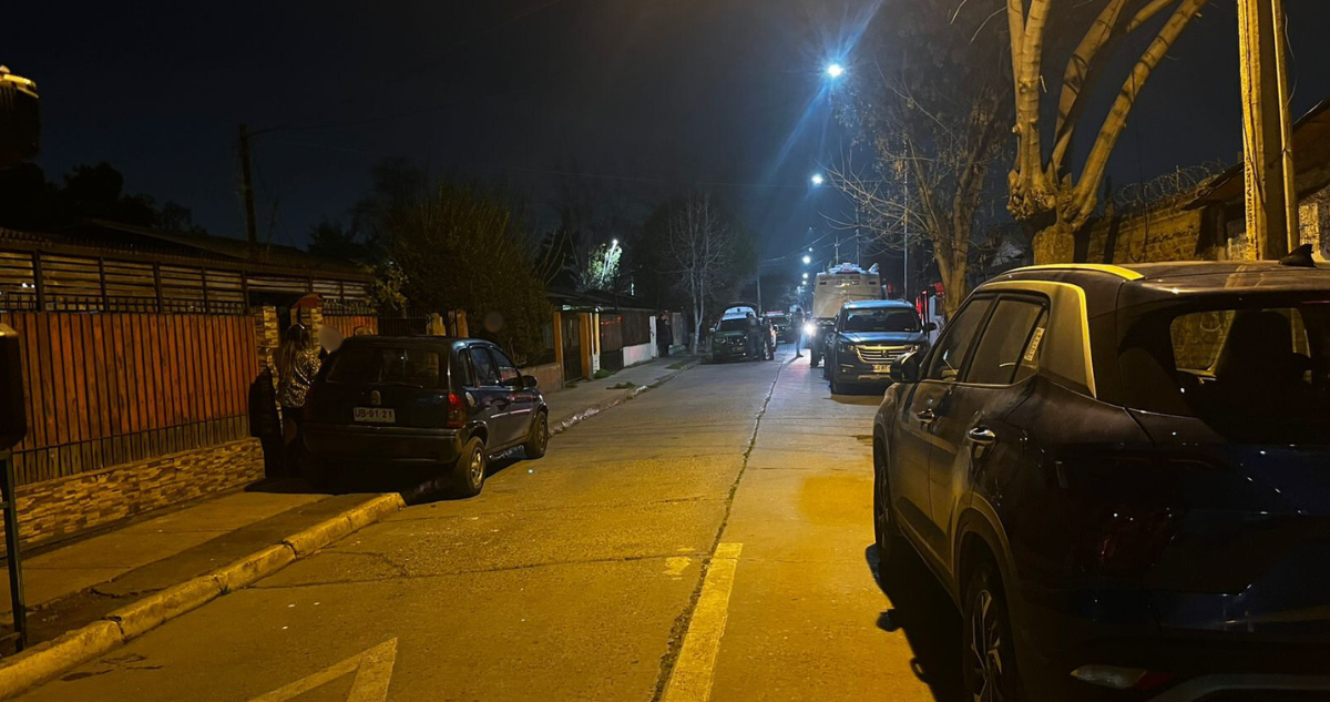 Macabro hallazgo: Cuerpo de adulta mayor enterrado en maleta en su propio patio