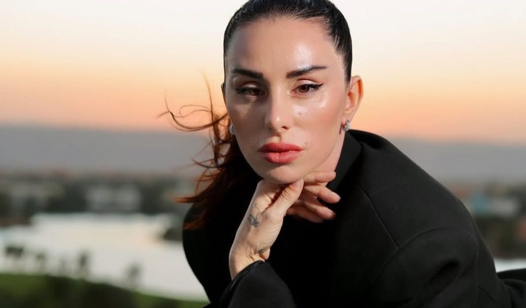 Mala Rodríguez: La Reina del Rap Español Celebra 25 Años de Carrera con Impactantes Fotografías