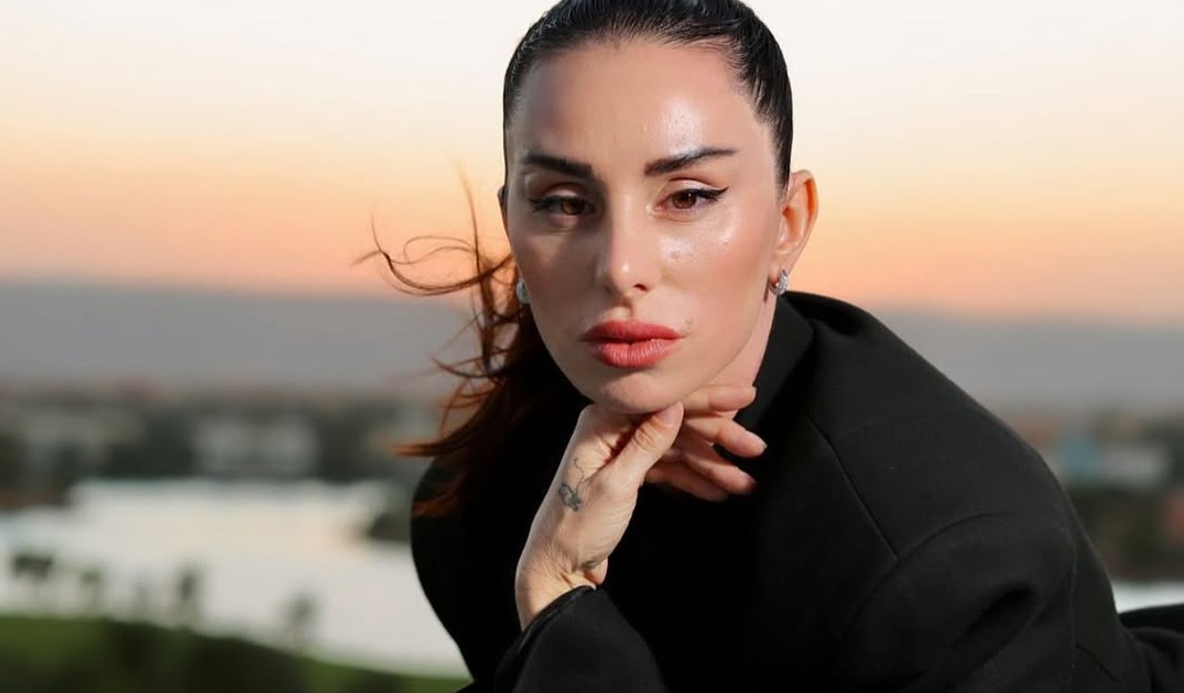 Mala Rodríguez: La Reina del Rap Español Celebra 25 Años de Carrera con Impactantes Fotografías