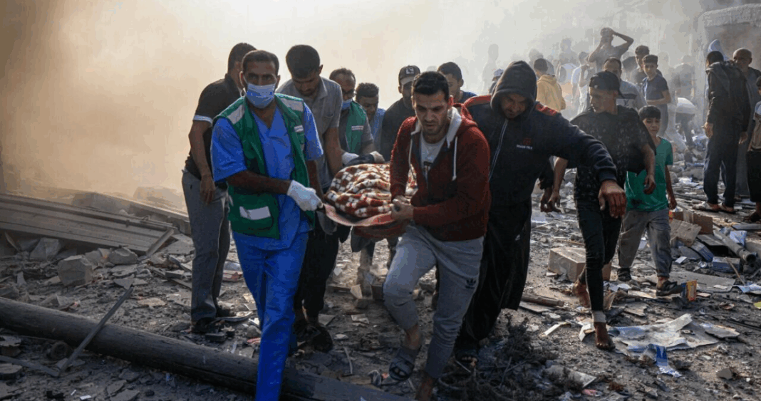 Masacre en Gaza: Israel mata a 62 palestinos que esperaban ayuda humanitaria