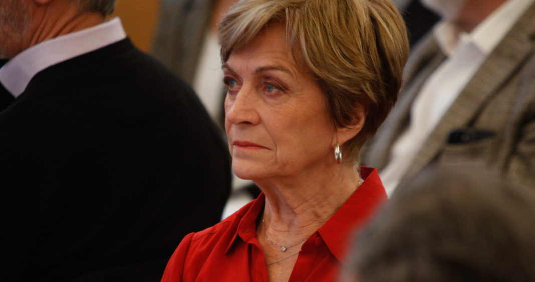 Matthei Advierte Sobre Emergencias y Falta de Fondos en Chile