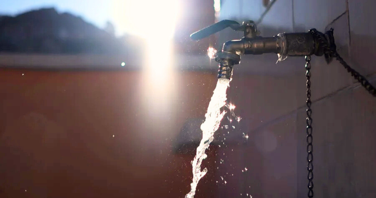 Milei Avanza en la Privatización del Agua en Buenos Aires: Apertura de AySA a Inversión Privada
