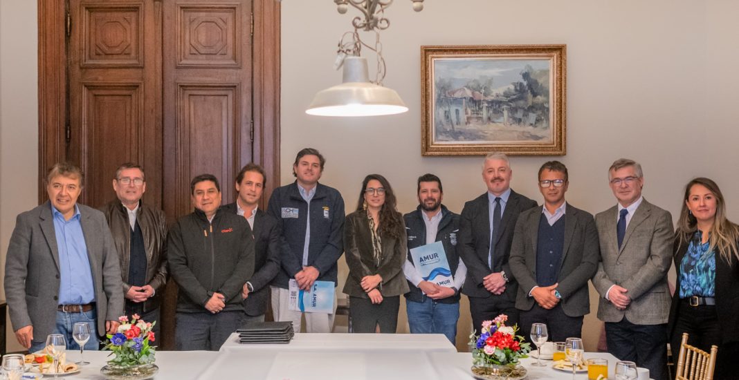 Municipios y Empresas de Telecomunicaciones se Unen para Ordenar y Retirar Cables Aéreos en Chile