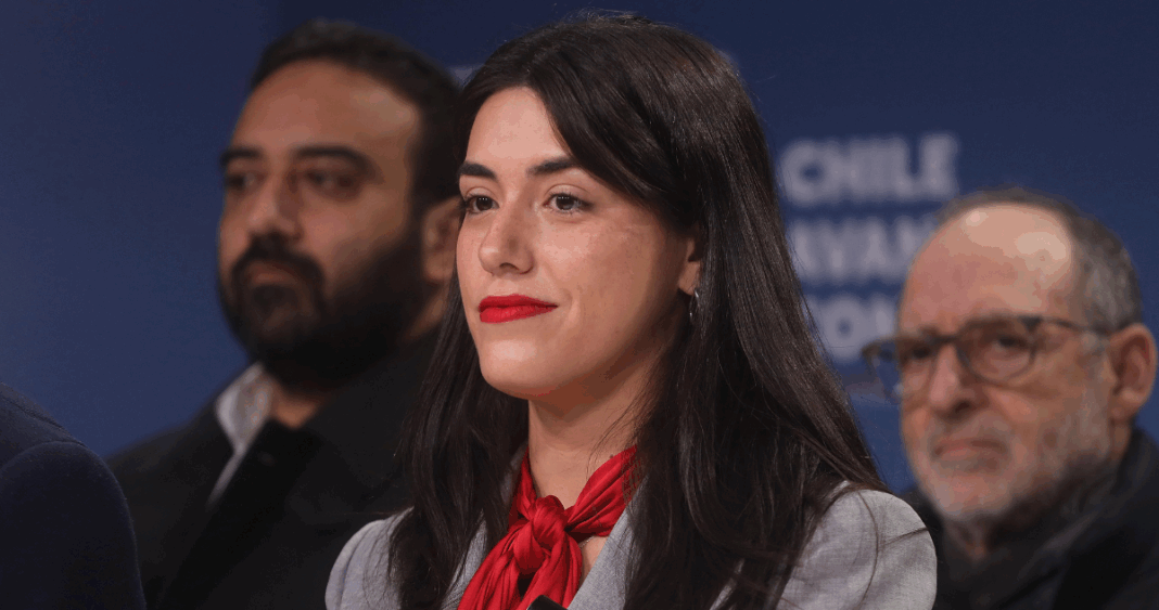 Nicole Cardoch deja el Gobierno para unirse al comando de Jeannette Jara