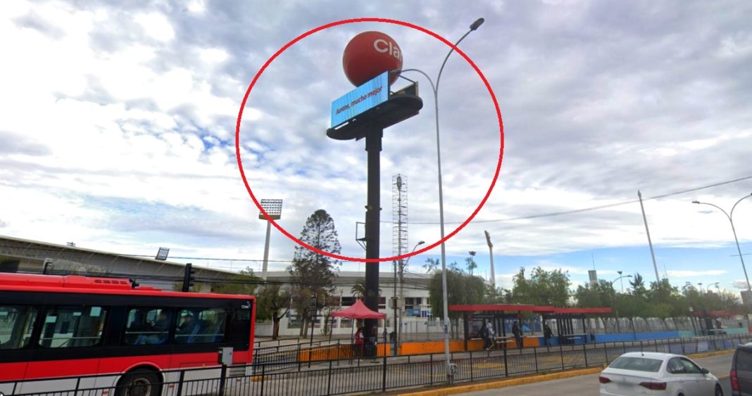 Ñuñoa Enfrenta la Plaga de Letreros Ilegales: Un Negocio Oculto que Finalmente Saldrá a la Luz