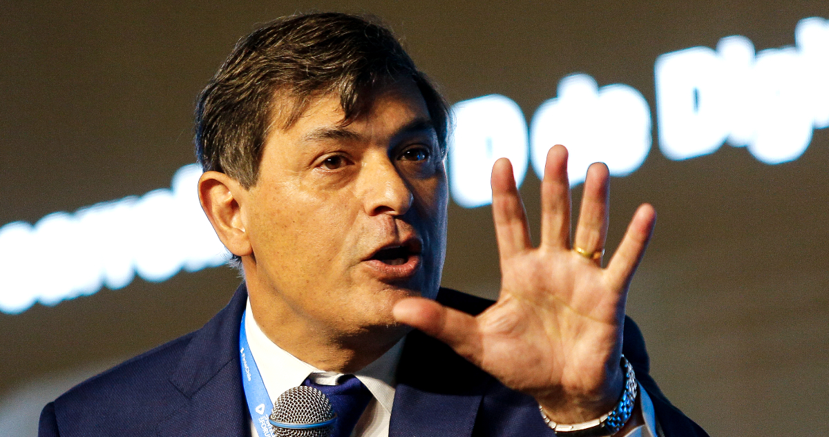 Parisi Revela Detalles de su Campaña y Asegura Estar al Día con Pensión de Alimentos