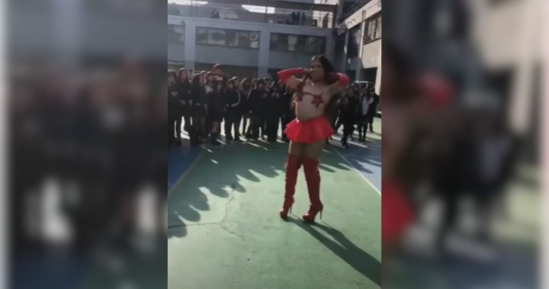 Polémica en el Instituto Nacional: Drag Queen Actúa Frente a Menores en Feria