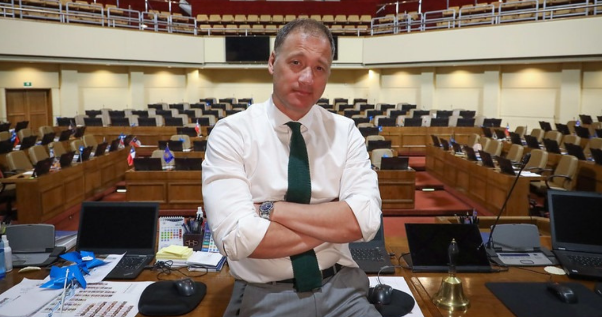 Presidente Boric Debe Mantener la Dignidad del Cargo Tras Dejar el Poder