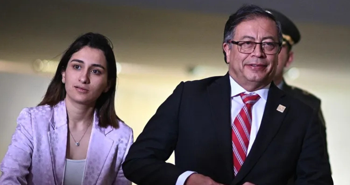 Renuncia de la Ministra de Exteriores de Colombia: Desacuerdo con Petro sobre Pasaportes