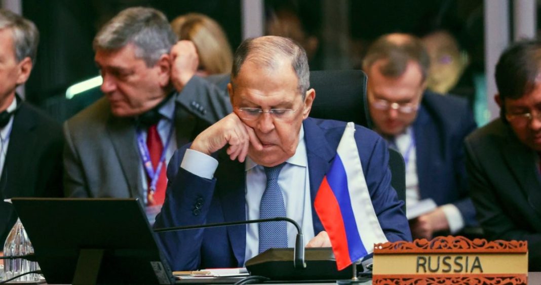 Rusia Promete Proteger a Corea del Norte de