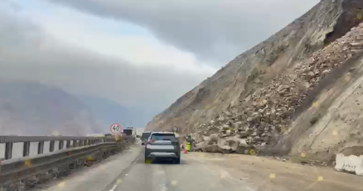 Ruta 5 Norte Rehabilitada Tras Derrumbes en Cuesta Chinchorro