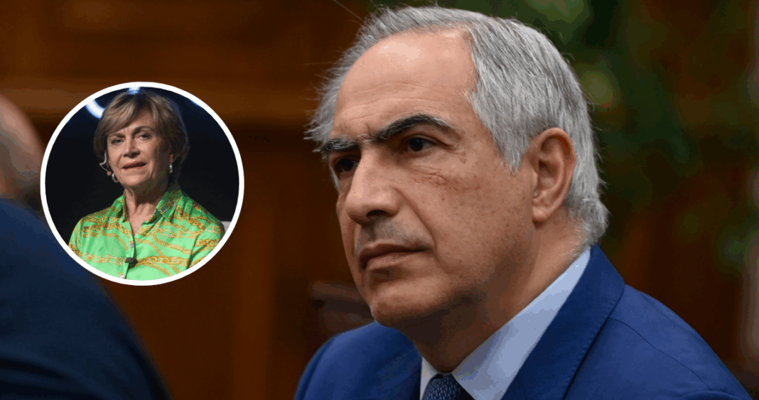 Senadores de RN denuncian campaña de desinformación contra Matthei