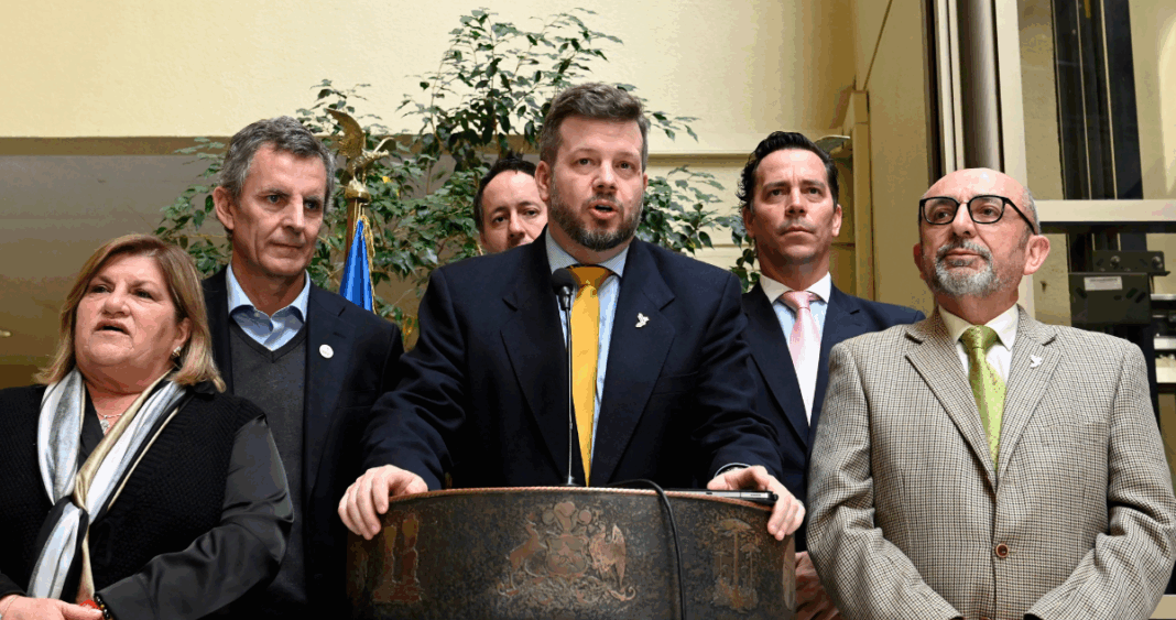 Servel Investiga Posible Disolución del Partido Nacional Libertario por Incitar al Quiebre Democrático