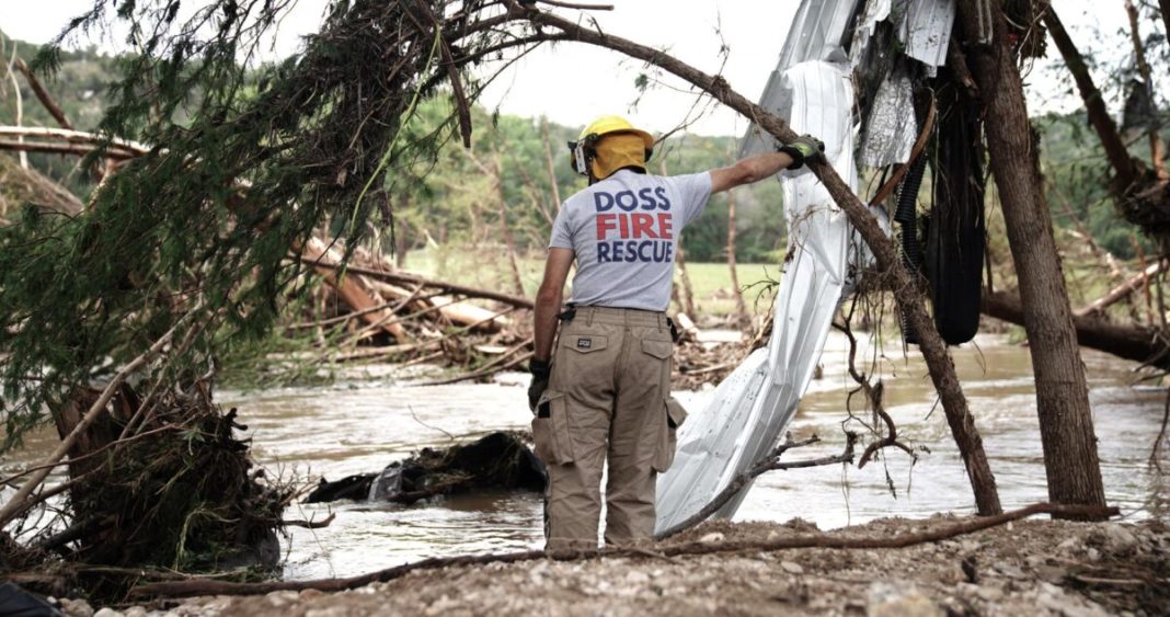 Tragedia en Texas: Más de 100 muertos, incluyendo 30 niños, por las devastadoras inundaciones