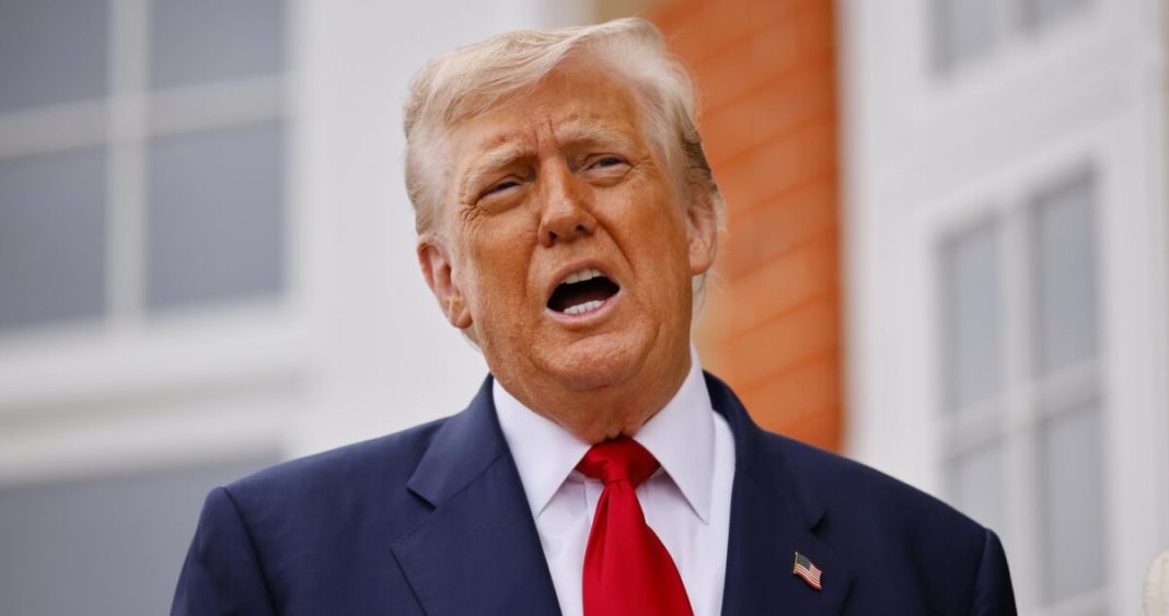 Trump Impone Ultimátum a Rusia: Acuerdo con Ucrania en 10-12 Días o Enfrenta Aranceles del 100%