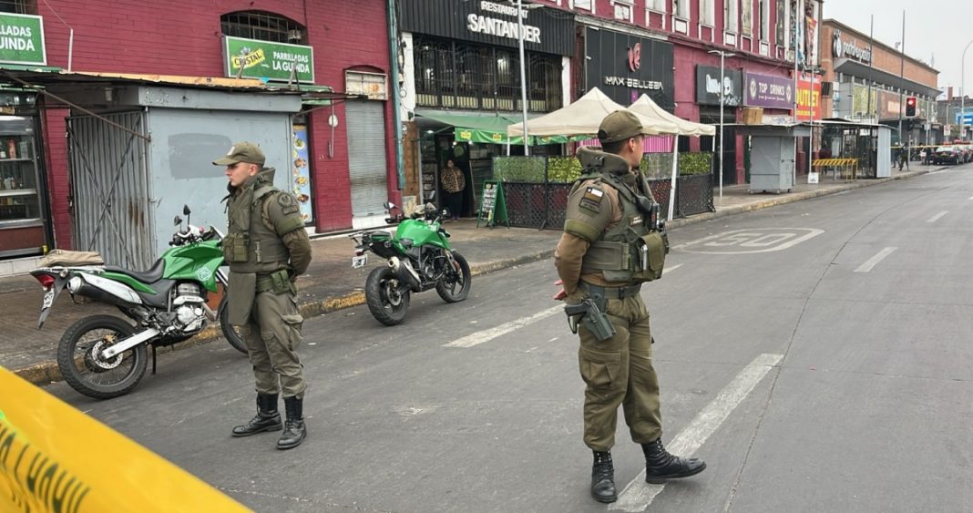 Violencia en Meiggs: Comerciante ambulante apuñalado en una riña, su vida pende de un hilo