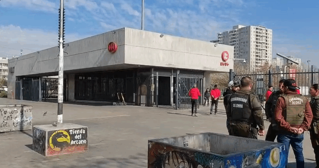 Violenta Transacción Fallida en Estación de Metro: Robo, Balacera y Detención