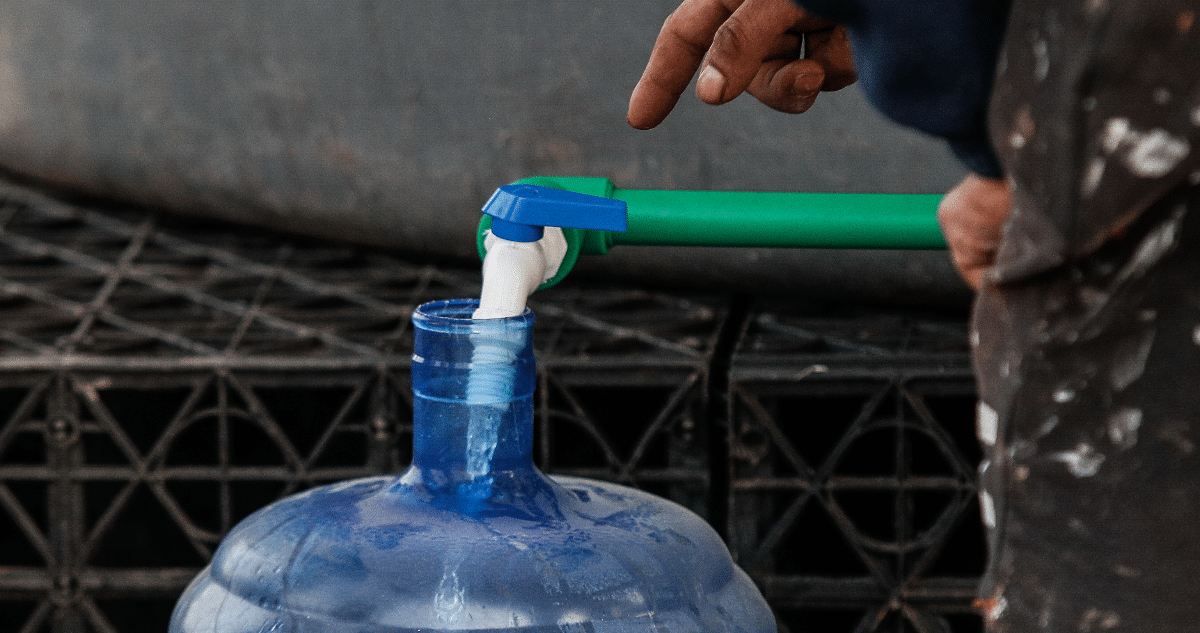 Aguas Andinas Anuncia Corte de Agua de 36 Horas en 6 Comunas por Obras del Teleférico